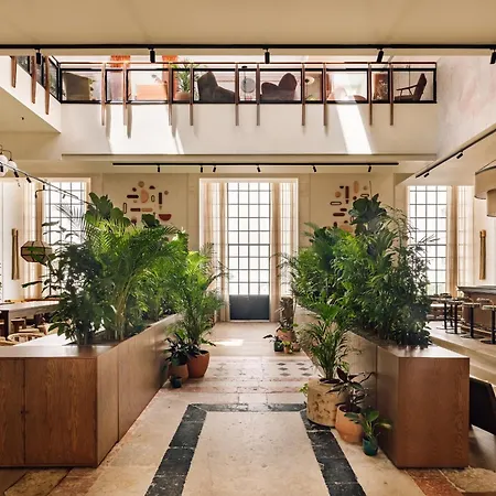 Locke De Santa Joana מלון ליסבון