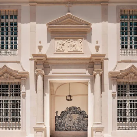Locke De Santa Joana מלון ליסבון